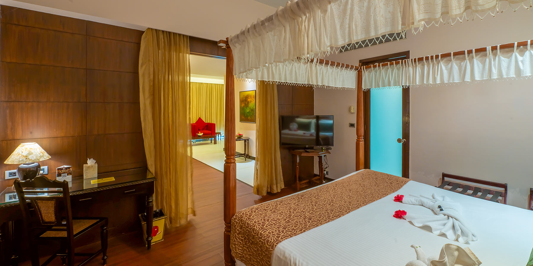  5 star hotels in candolim Goa