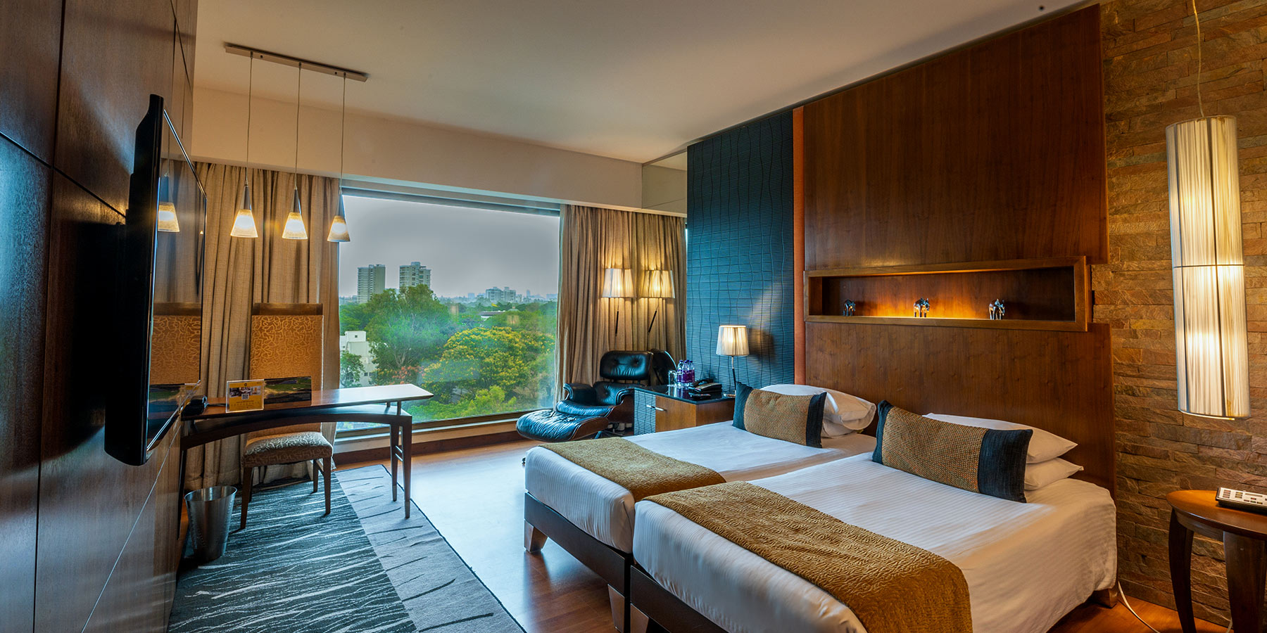 The O hotel