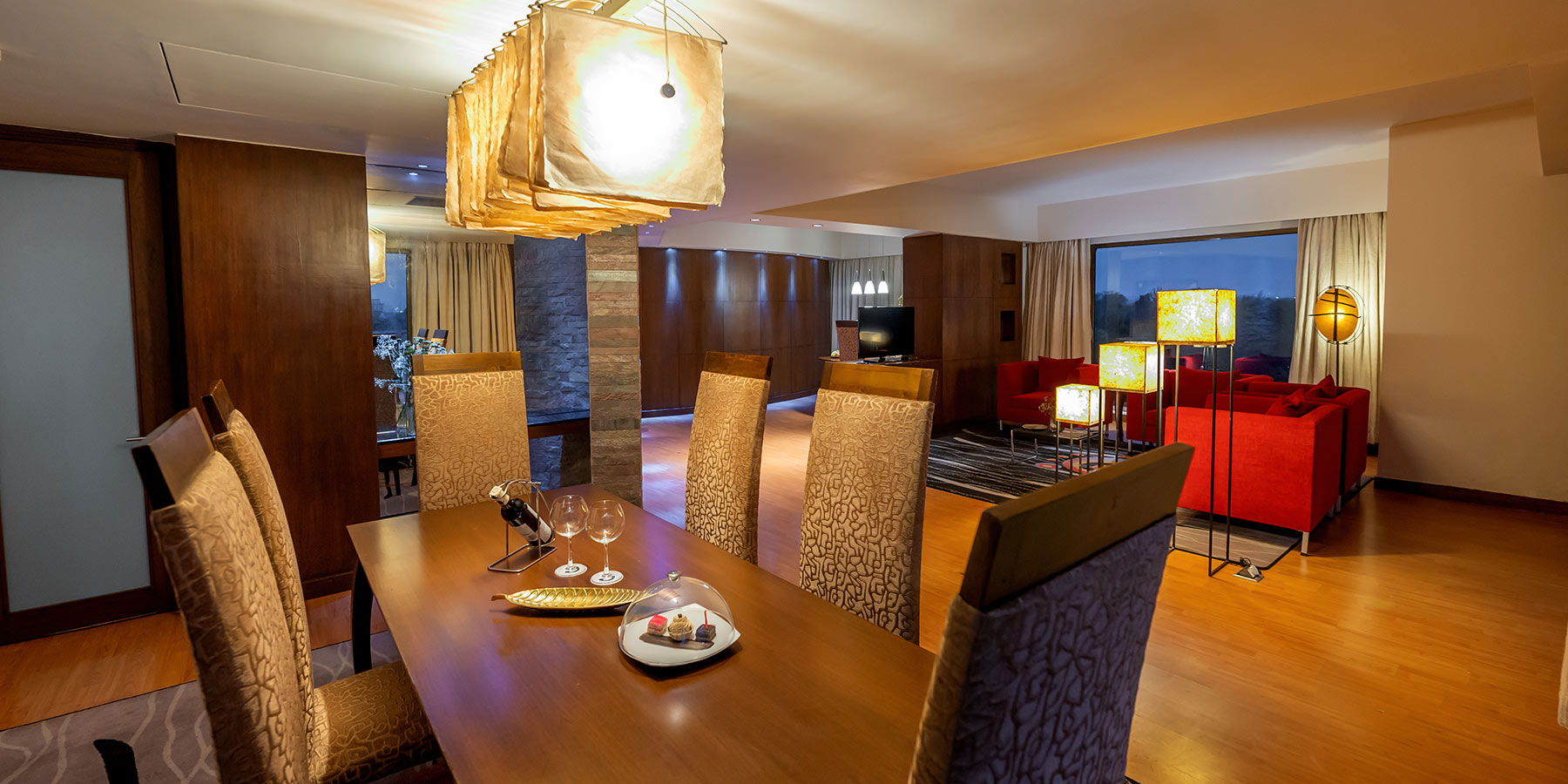 The O hotel